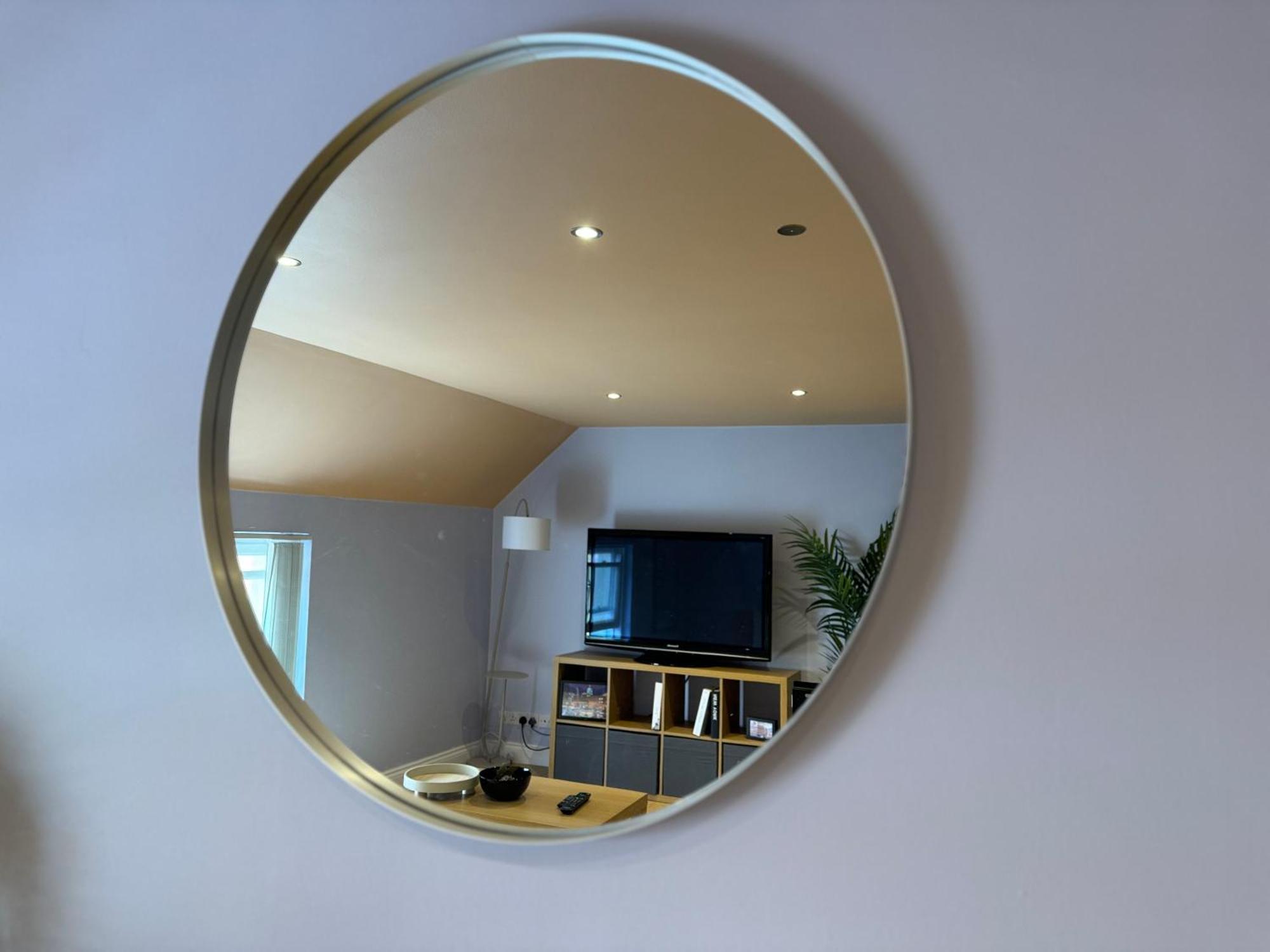 Chic Jewellery Quarter With Free Wifi, Parking And Keyless Access, 4 Beds *