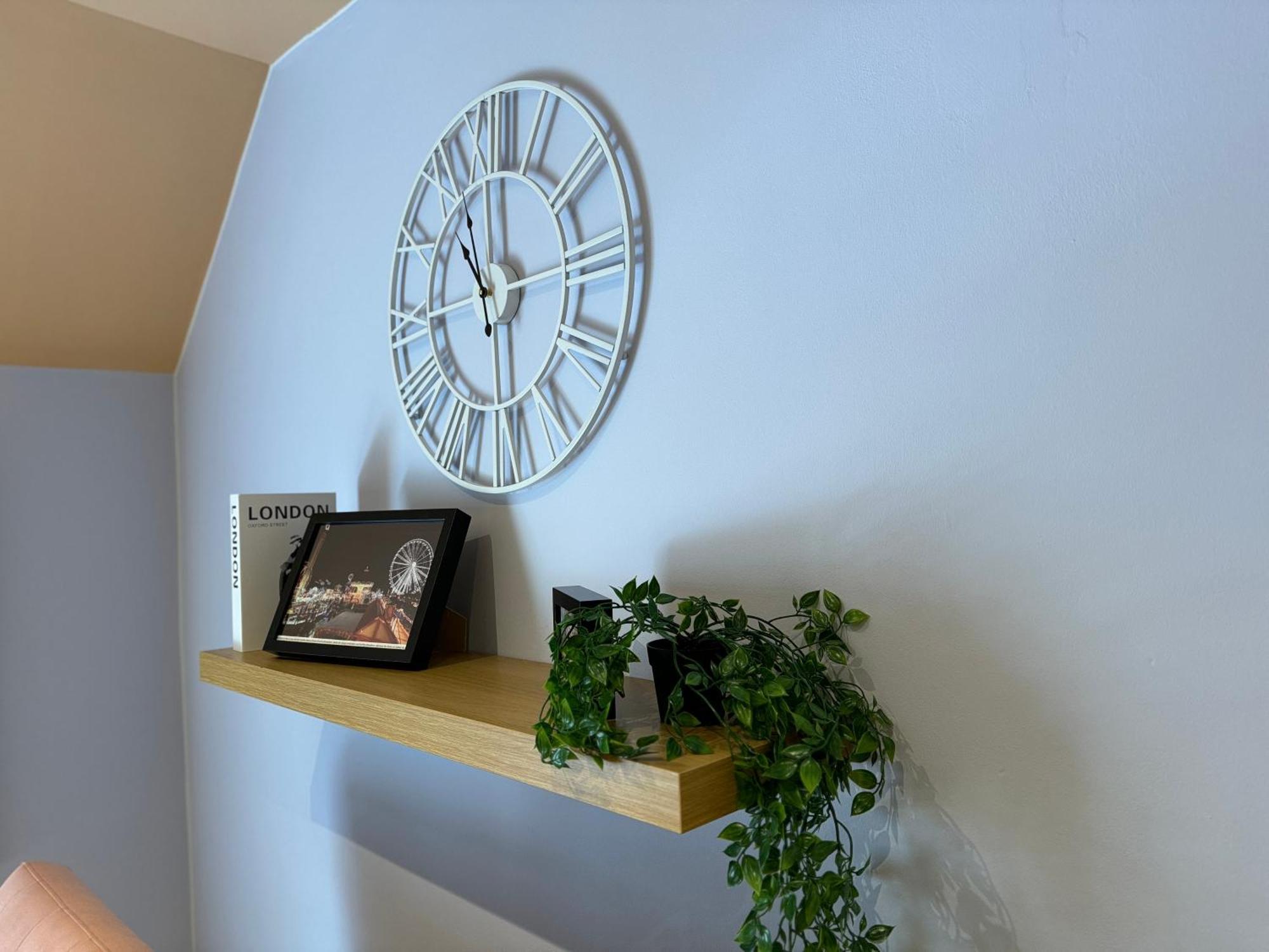 Chic Jewellery Quarter With Free Wifi, Parking And Keyless Access, 4 Beds * Birmingham
