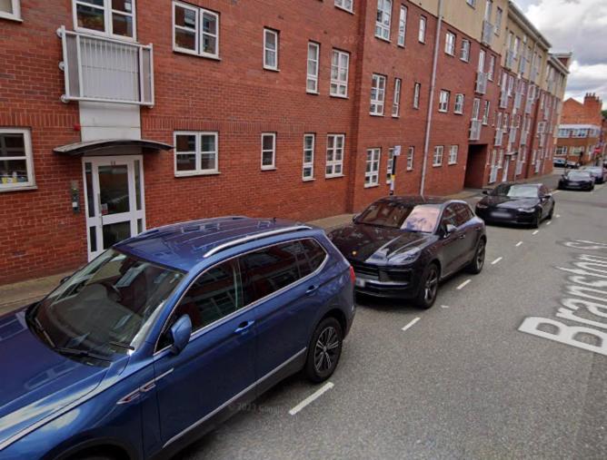 Chic Jewellery Quarter With Free Wifi, Parking And Keyless Access, 4 Beds *
